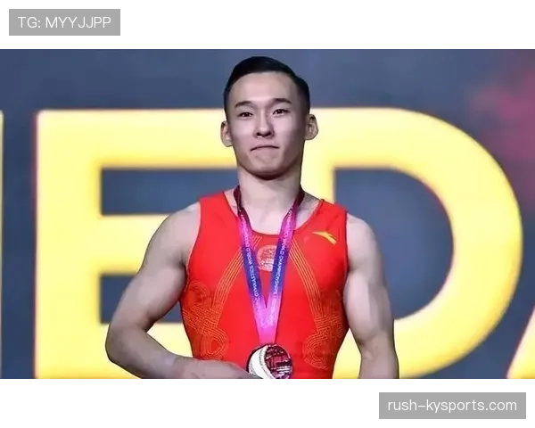 肖若腾这训练强度，凌晨四点还在吊环上晃？